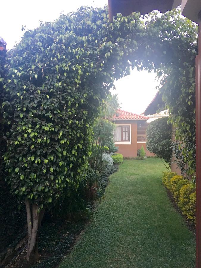 Apartamento con jardin Cochabamba Extérieur photo